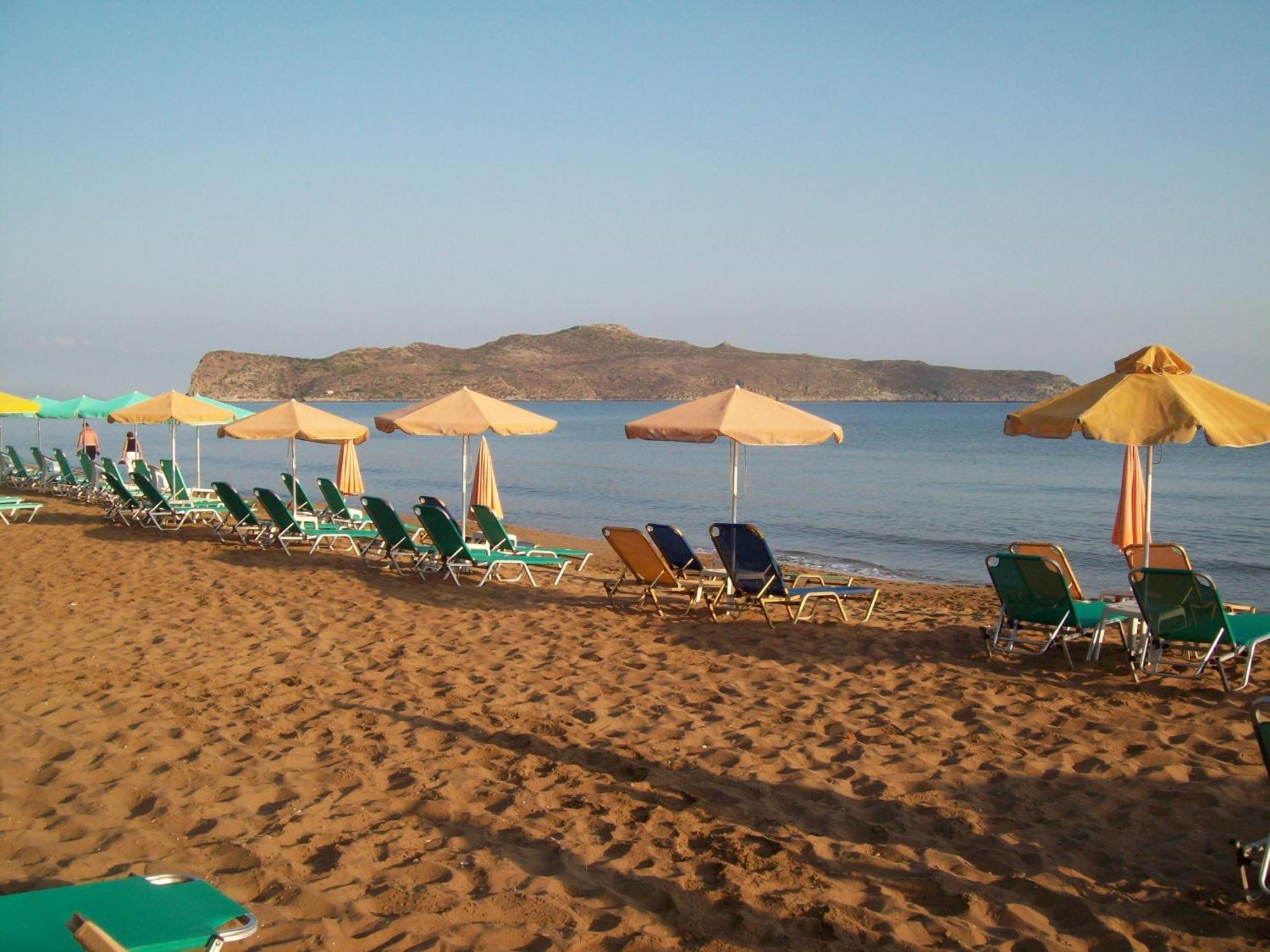 Kato Stalos Beach Bagian luar foto
