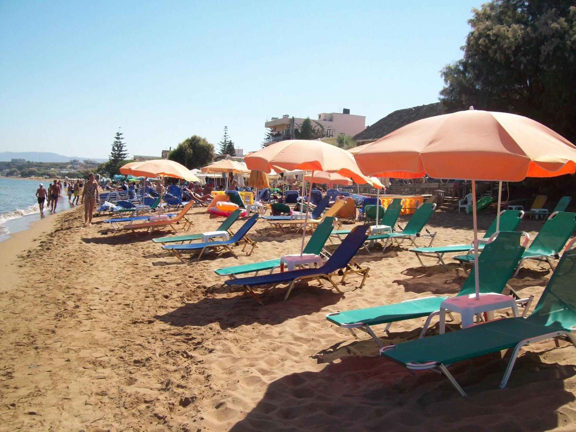 Kato Stalos Beach Bagian luar foto