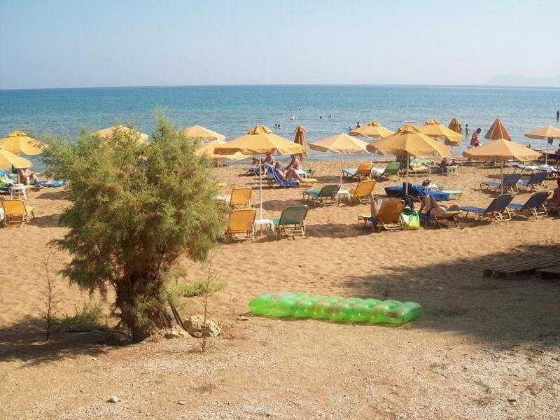 Kato Stalos Beach Bagian luar foto